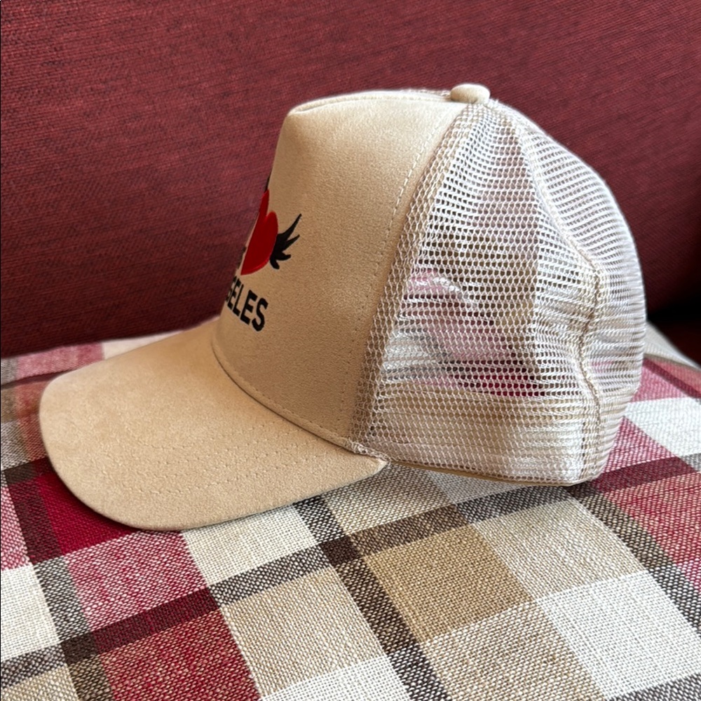 Tan Snap Back 'I Love Los Angeles' Mesh Trucker Hat Cap - Picture 2 of 5
